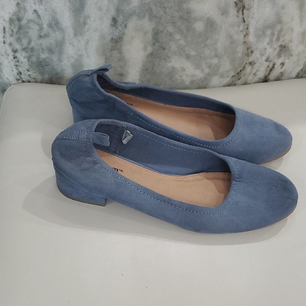 Vtg Brash Blue Flats with Rounded Toe and Minimalist Design Sz 10